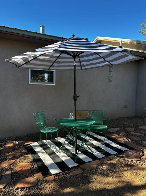Fully Furnished, Serene Taos House מראה חיצוני תמונה